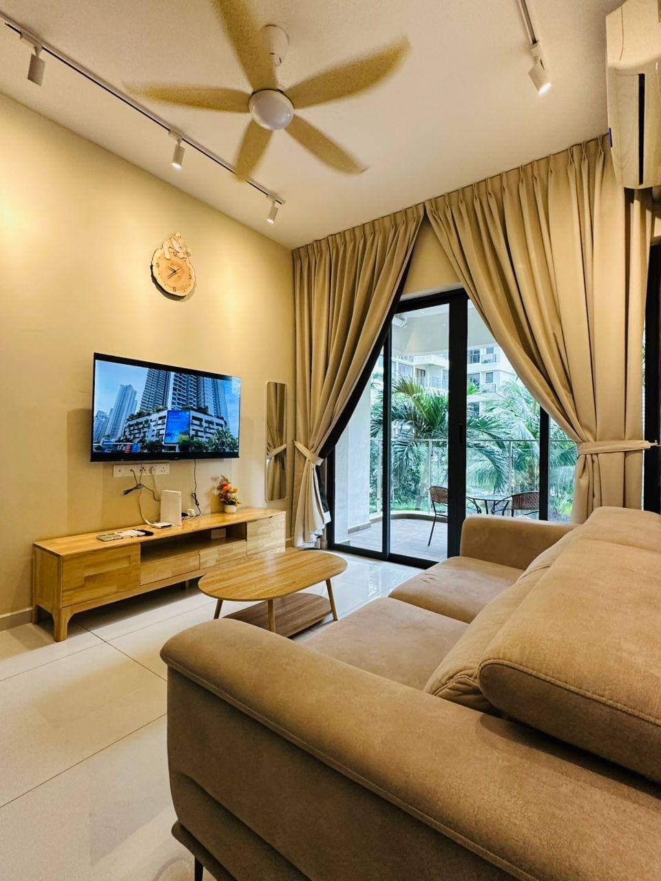 Condo Kings Bay @ Country Garden Danga Bay 4