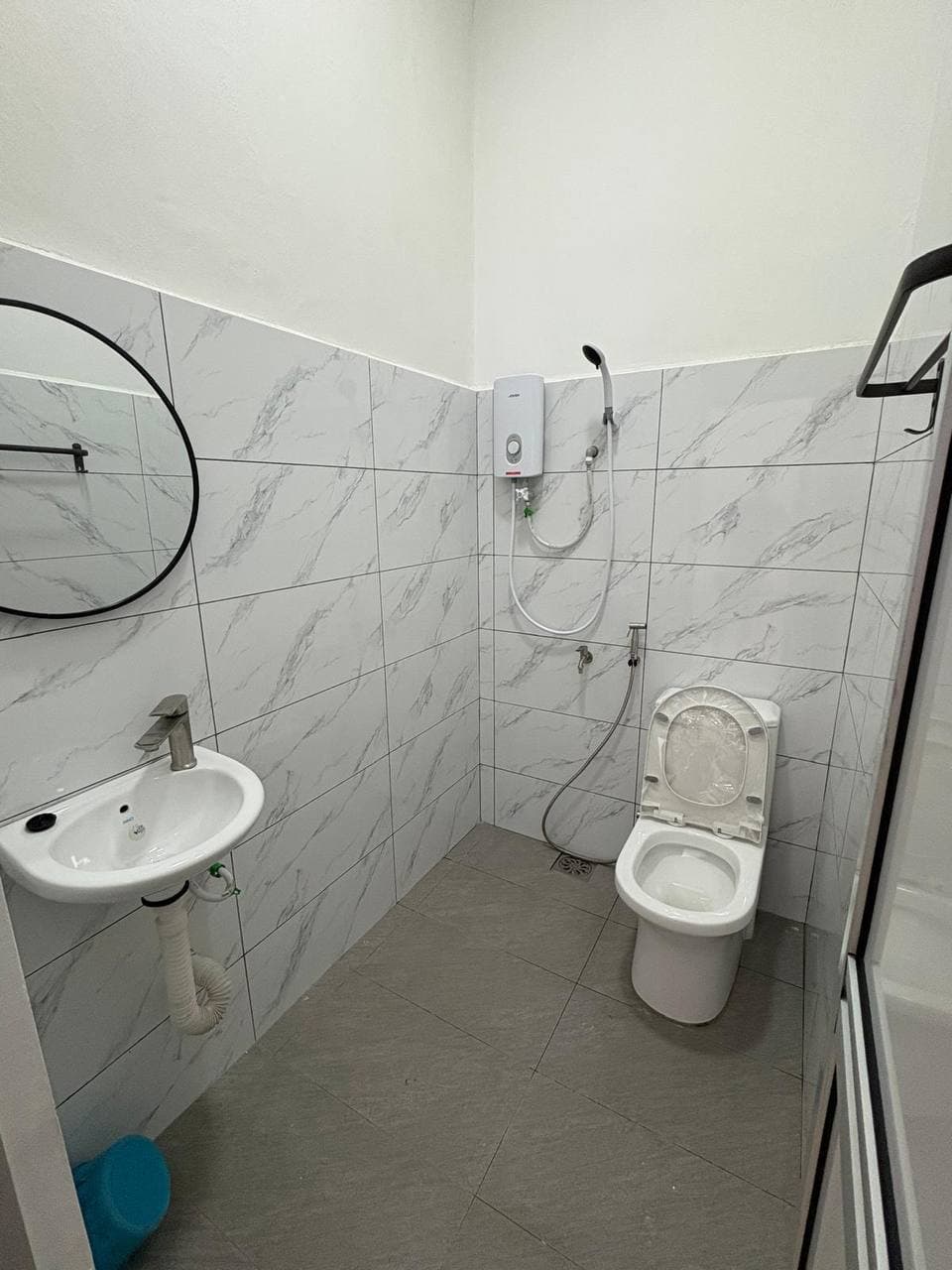 Single storey terrace house Corner unit JB Town 4