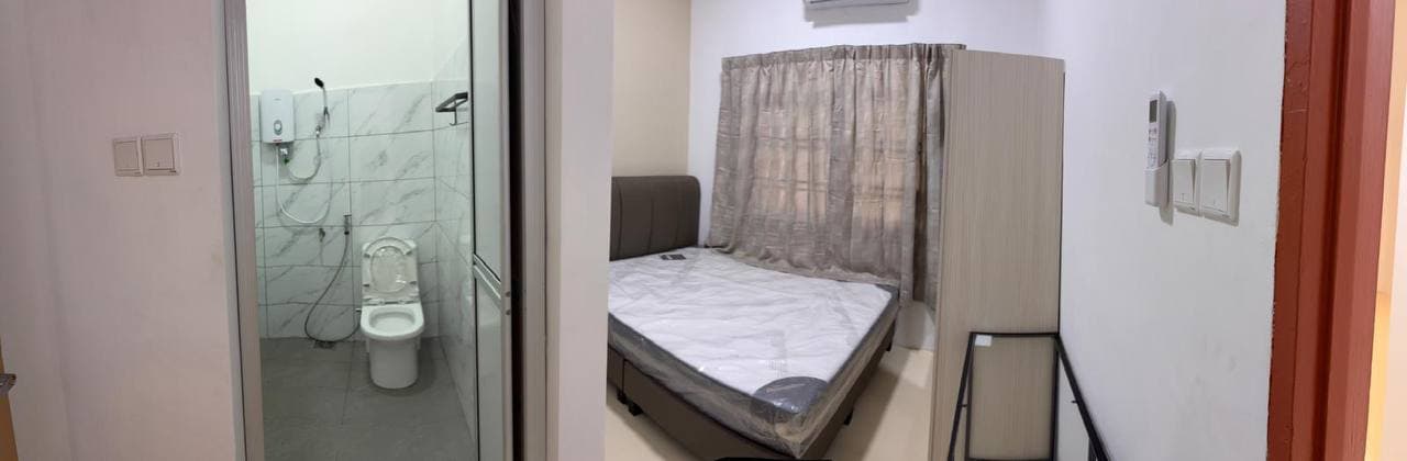 Single storey terrace house Corner unit JB Town 3