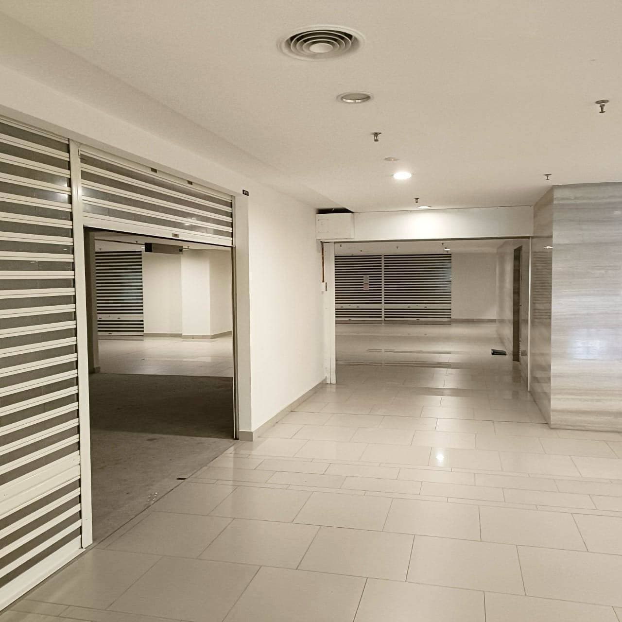 Shopping Lot Ramada Meridin Medini – photo 1