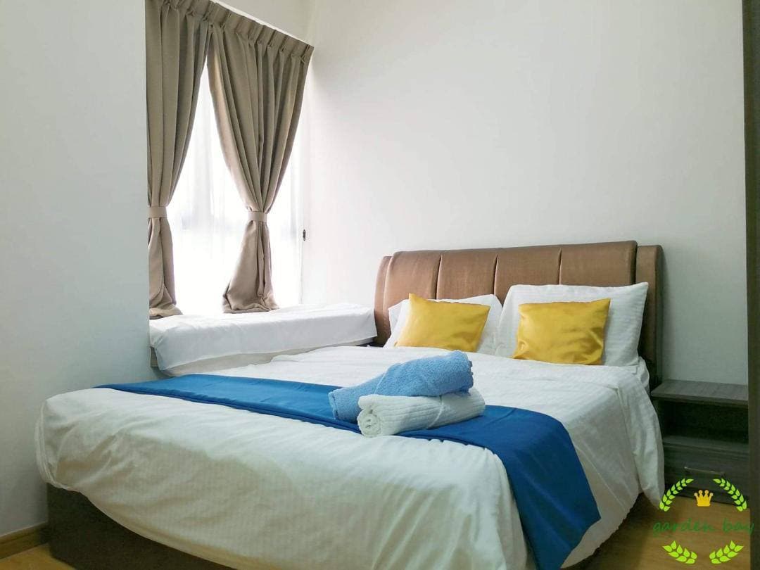 Condominium Bay Point @ Country Garden Danga Bay 6