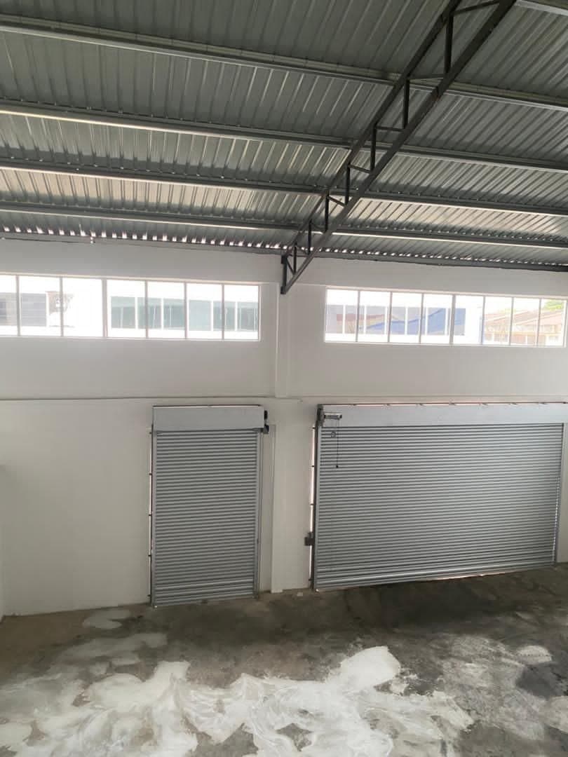 1 1/2 storey Corner Unit Kawasan perindustrian kulai Timur