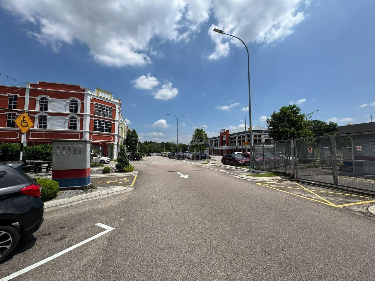 Shoplot Mount Austin 3