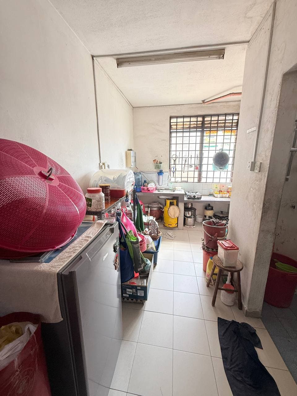 Low Cost Flat Taman Daya 4