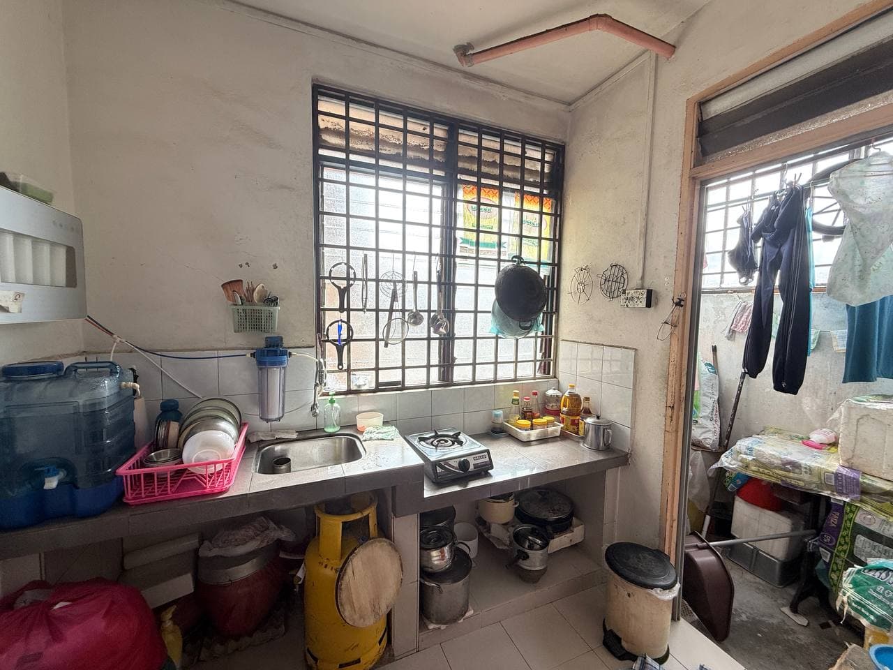 Low Cost Flat Taman Daya 3