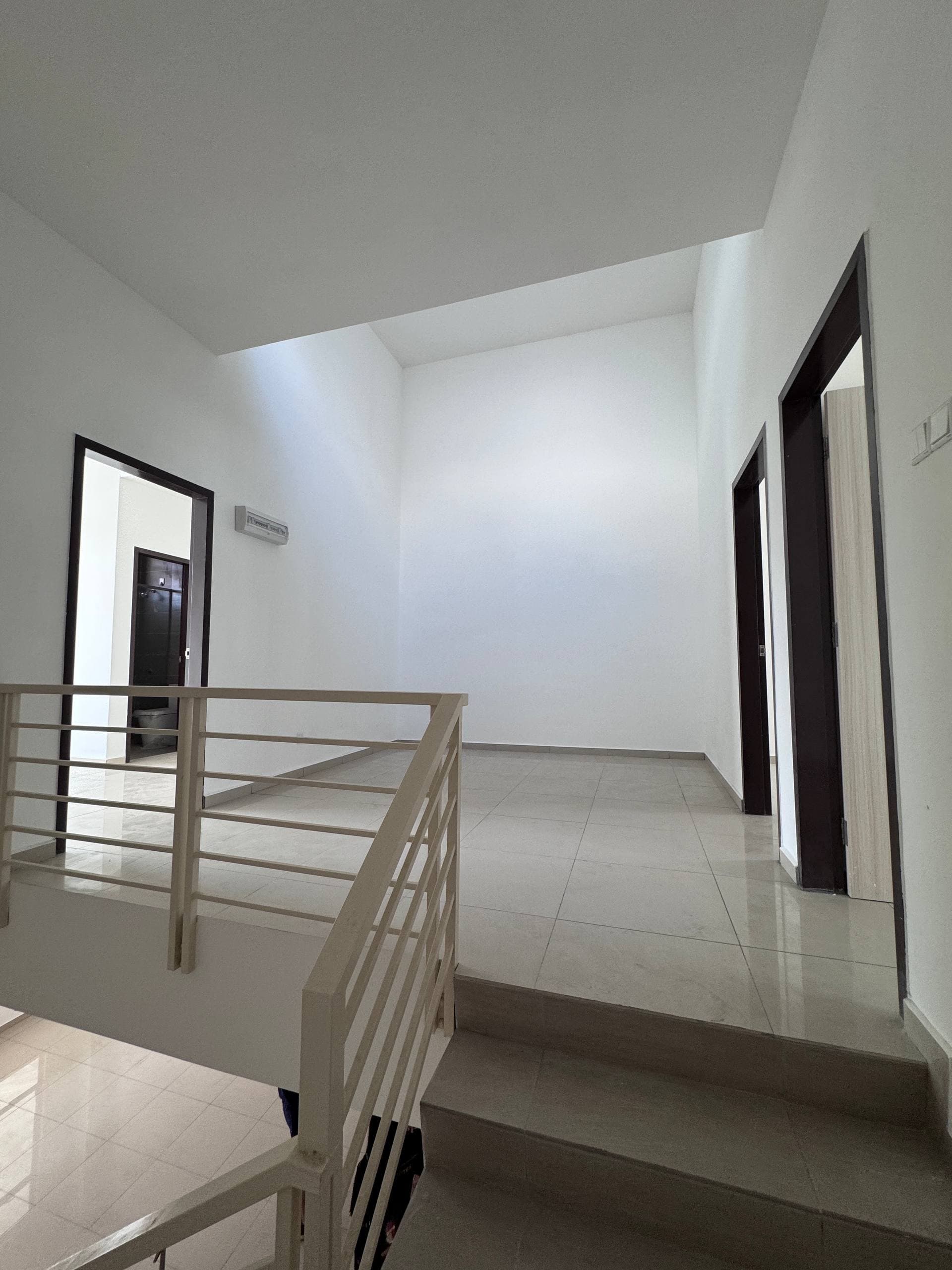 Double Storey Terrace House Bandar Layangkasa 4