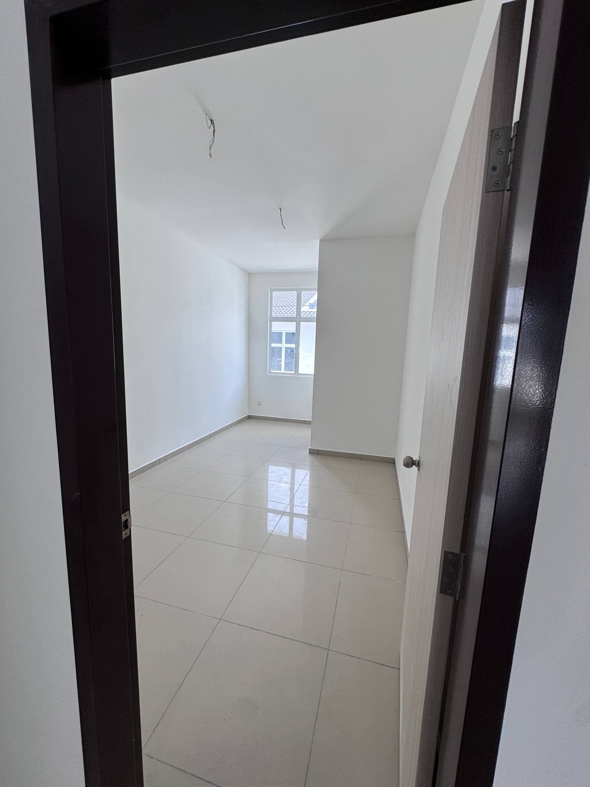 Double Storey Terrace House Bandar Layangkasa 6