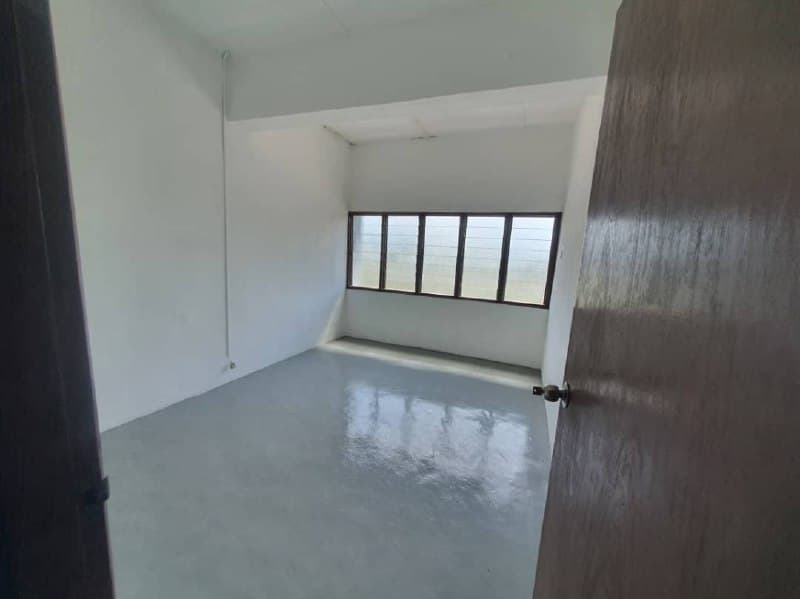 1st Floor Jalan ros merah 3