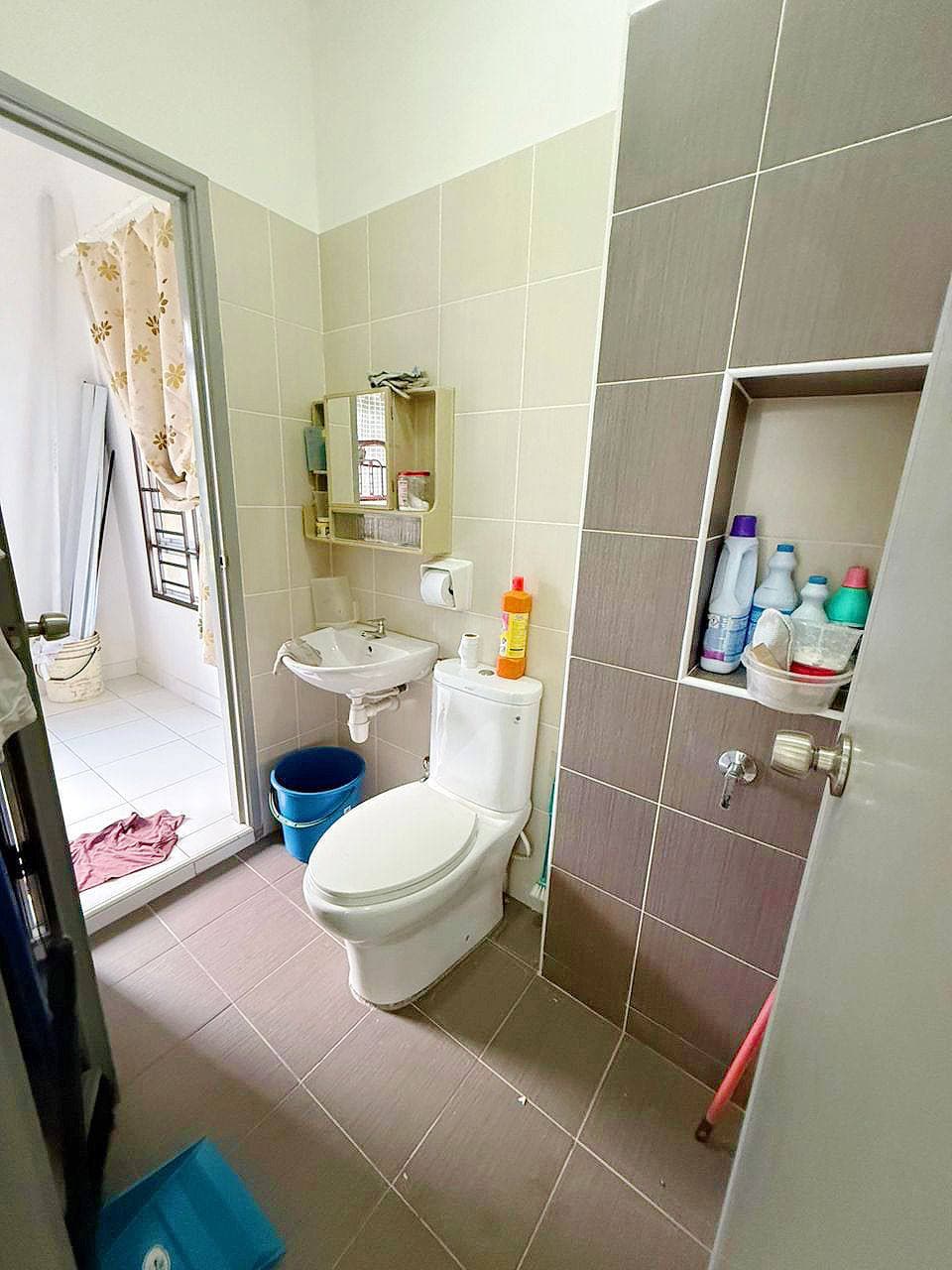 Double Storey Terrace Nusa Bayu 14