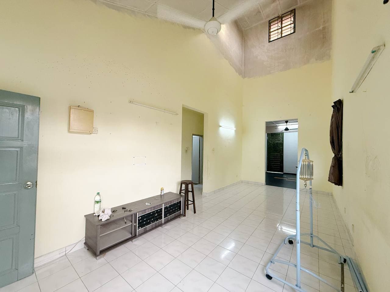 Single Storey Terrace EndLot Taman Bukit Indah 2 2