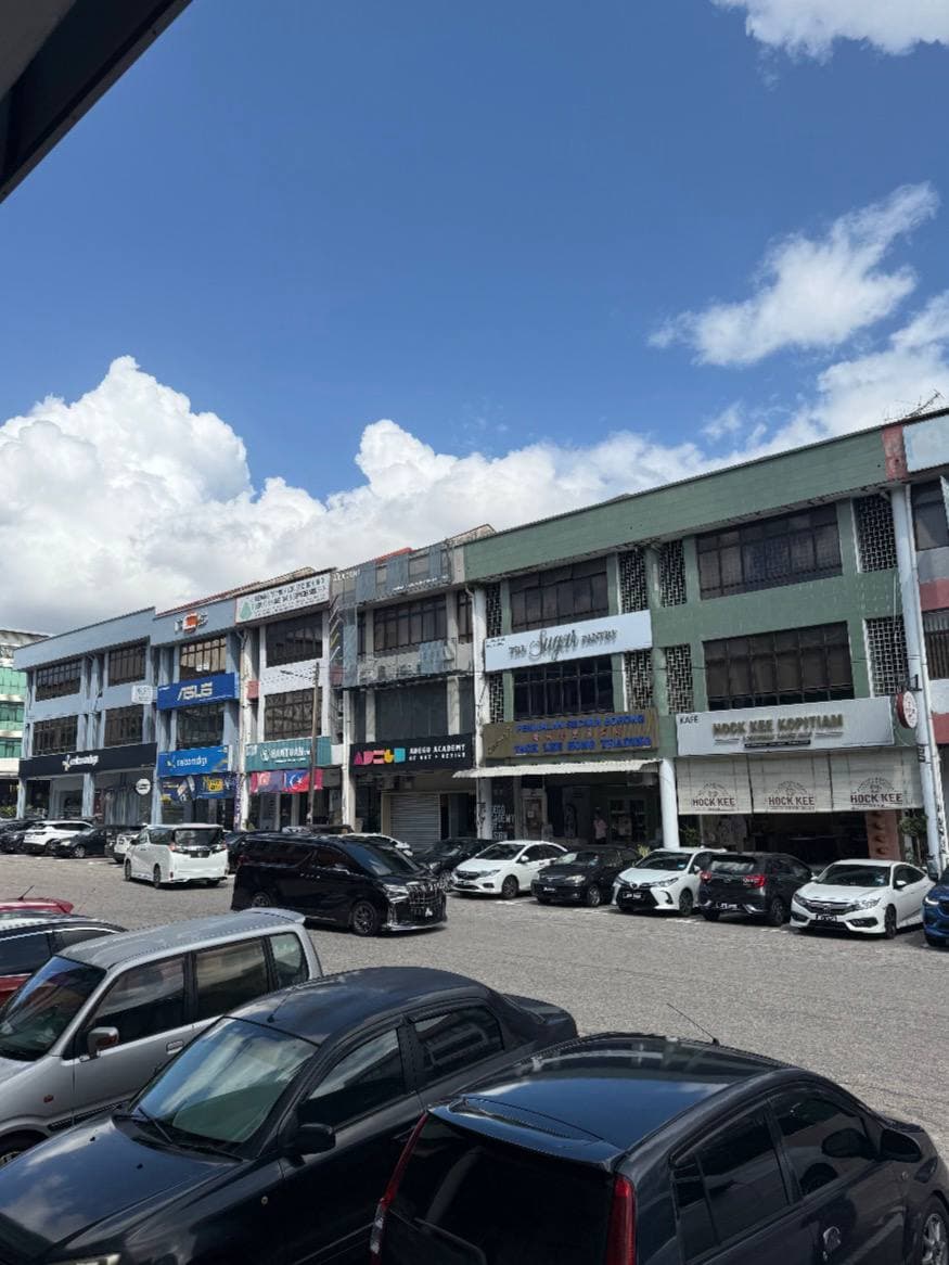 3 Storey Shoplot Intermediate Lot Taman Molek 4