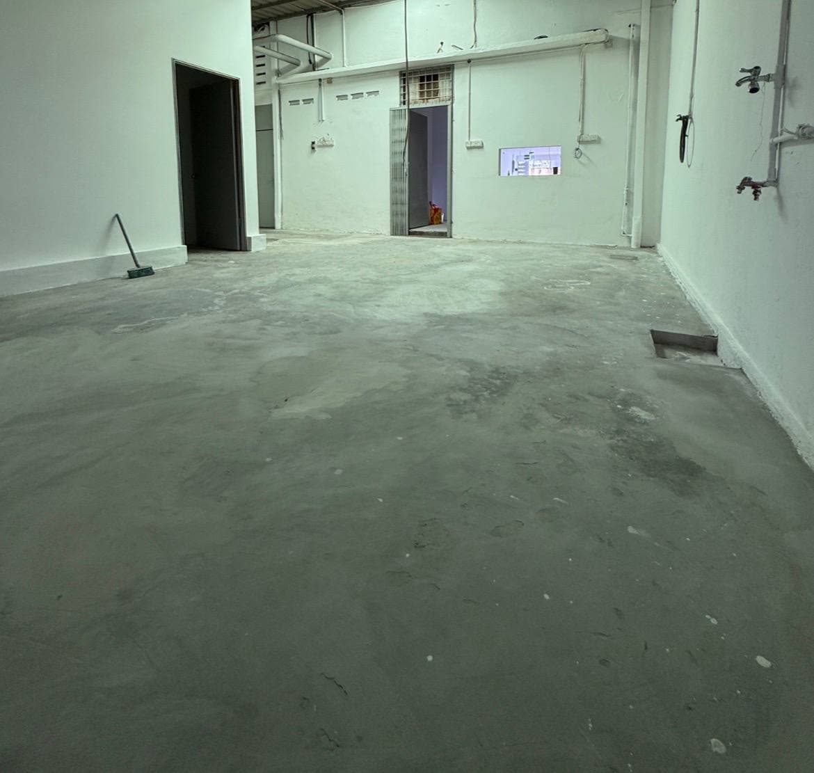 3 Storey Shoplot Intermediate Lot Taman Molek 5