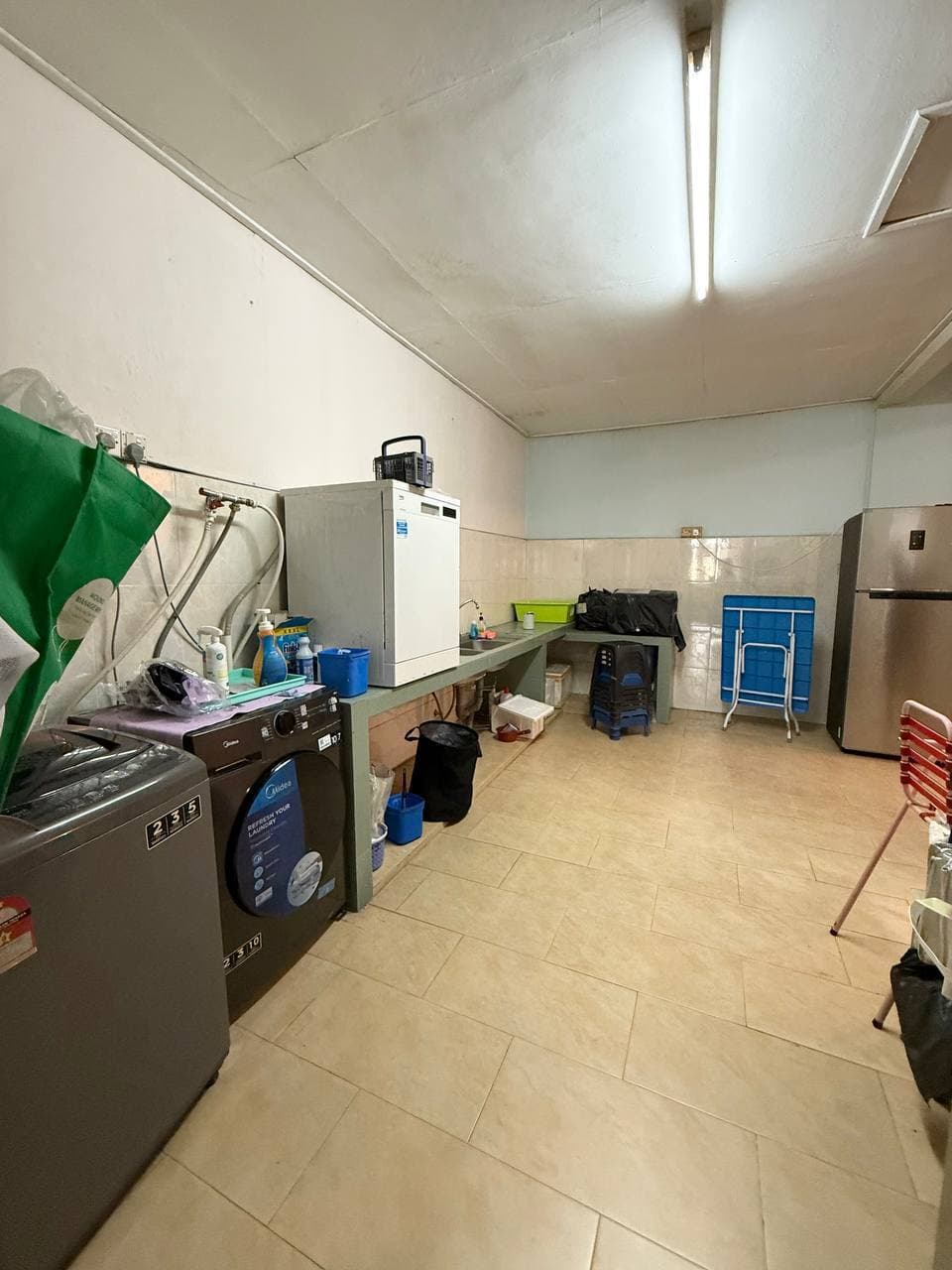 1.5 Storey Semi-D Taman Megah Ria Jalan Api Api 9