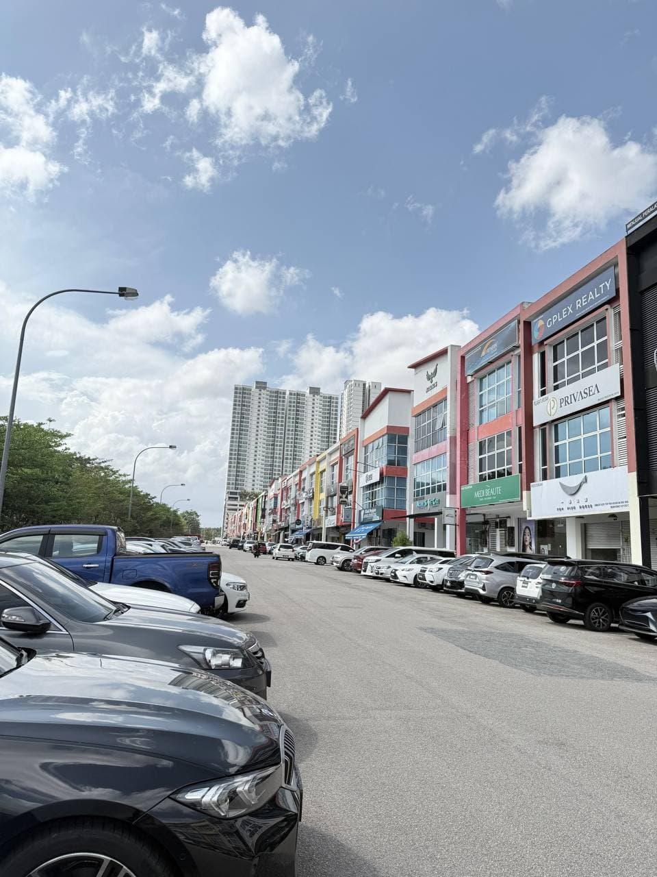 3 Storey Shop Lot Mount Austin – photo 1