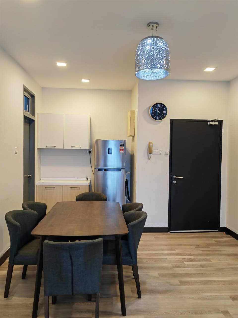 Service Apartment D Rich 8