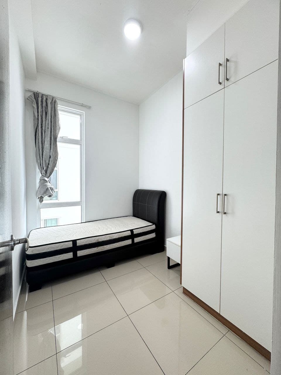 Apartment M Condominium Larkin 6