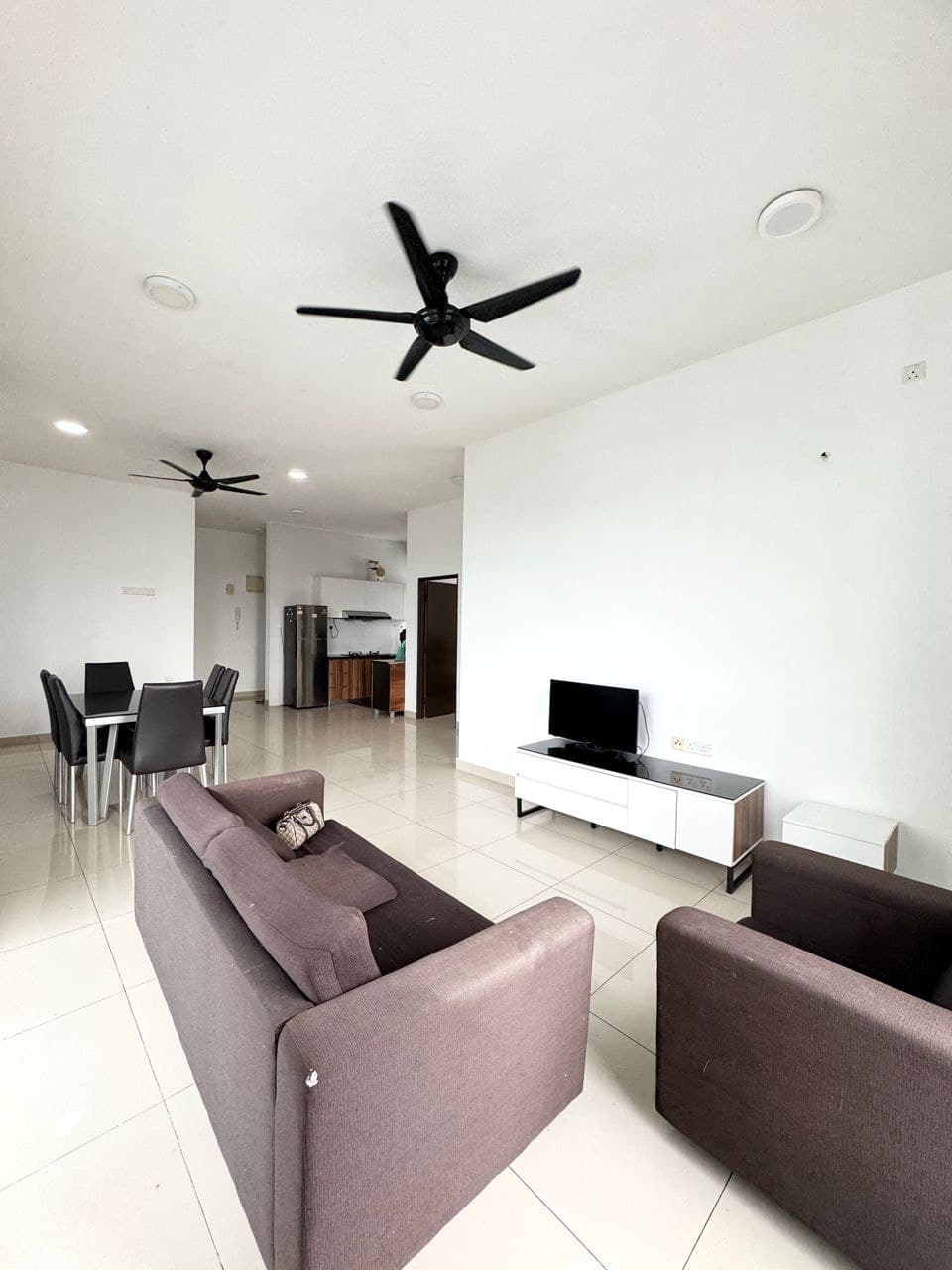 Apartment M Condominium Larkin – photo 1