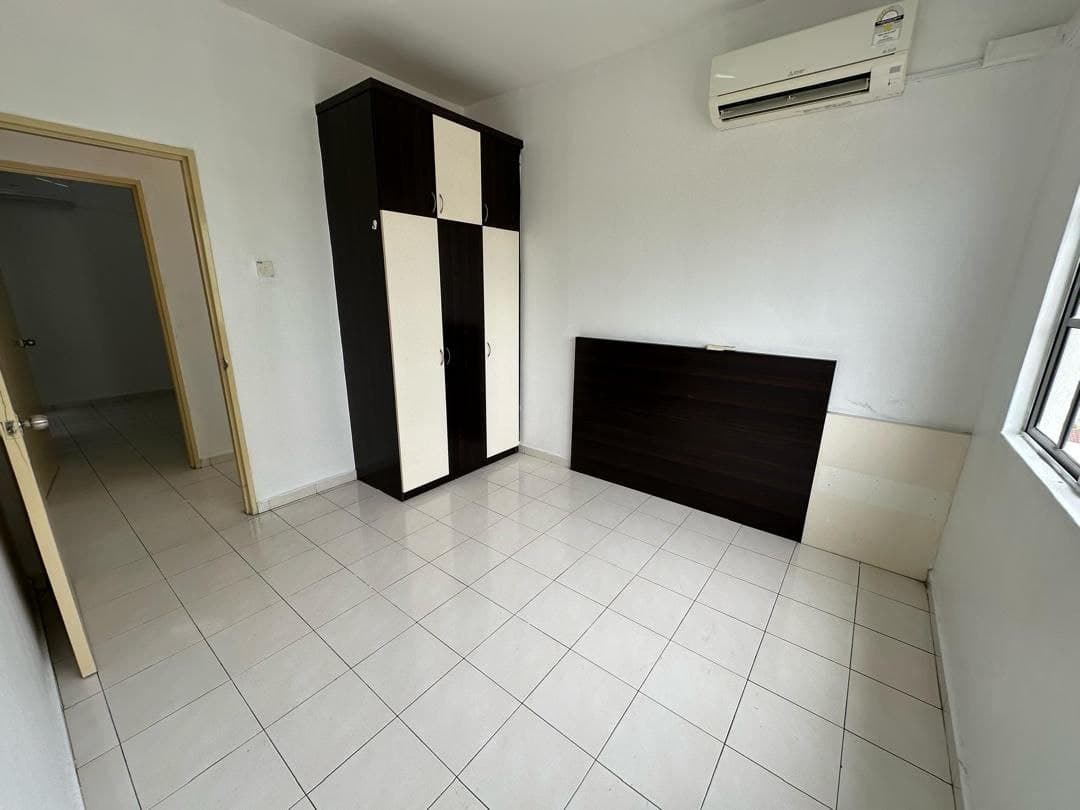 Apartment Permas Jaya 4