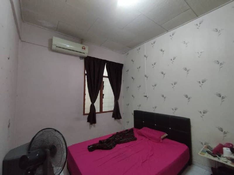 Single Storey Terrace Tun Aminah 7