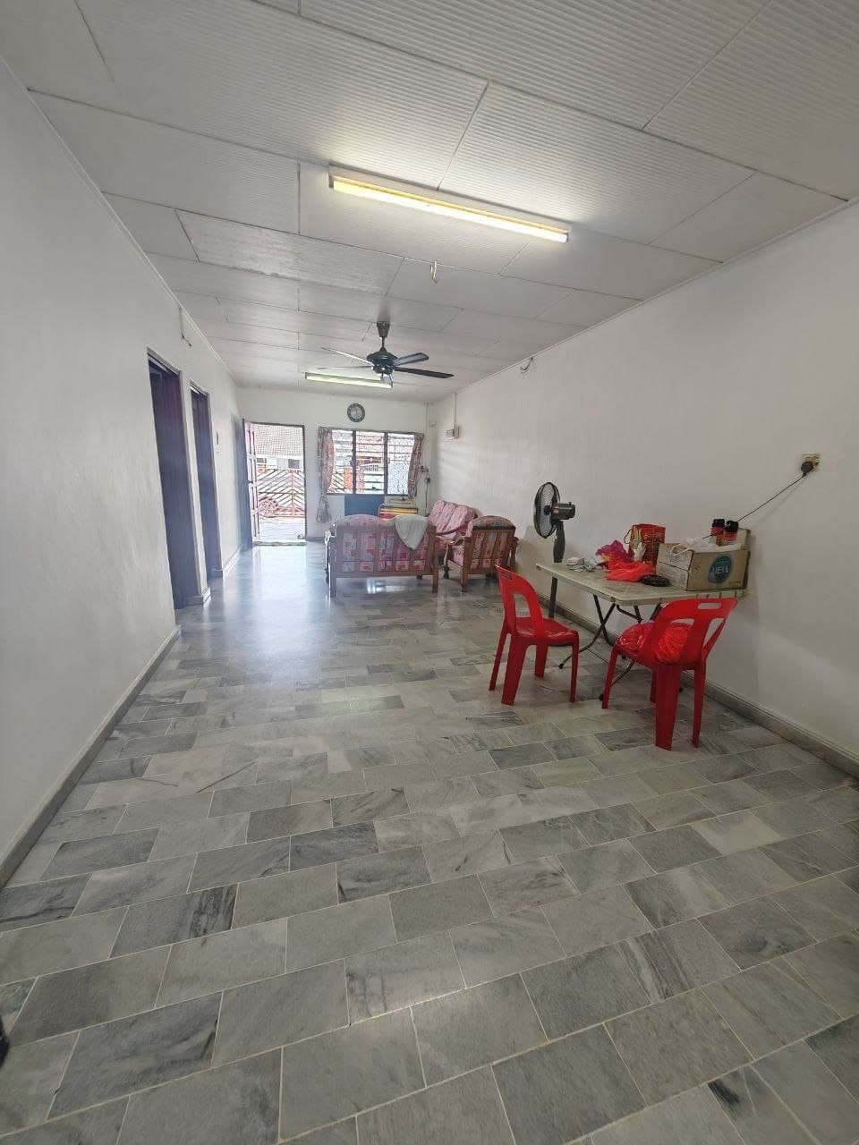 Single Storey Terrace Tun Aminah 12