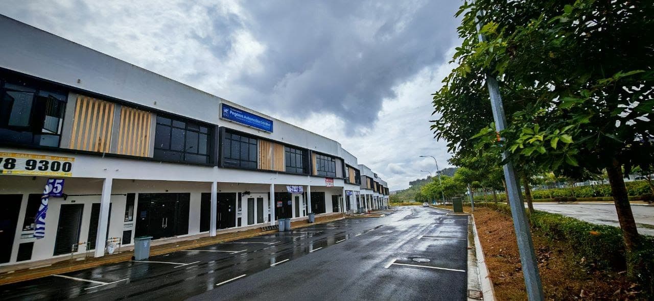 Double Storey Shoplot Kaze Boulevard