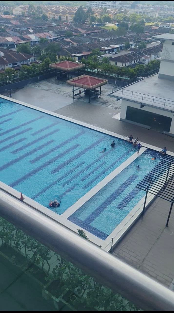 Condo D' Carlton Seaview 3