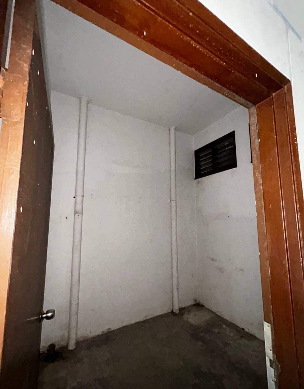 Double Storey Shop Taman Daya 4