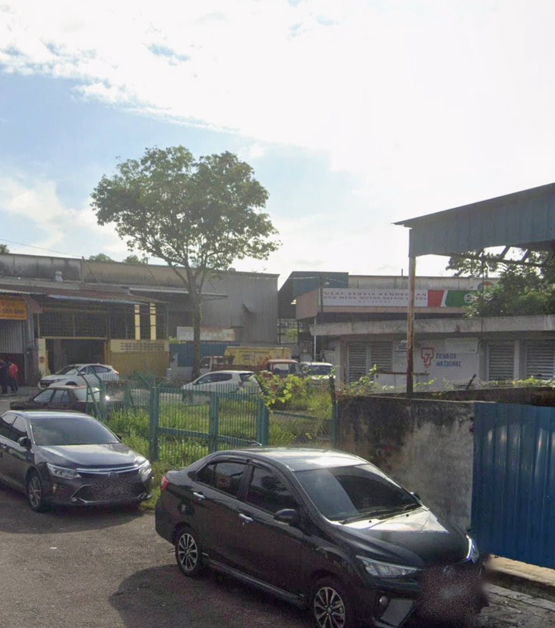 1.5 Storey Semi-D Taman Daya 3