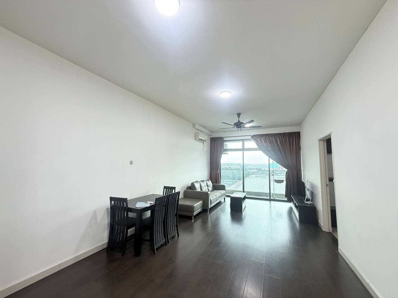 Condo Parc Regency – photo 1