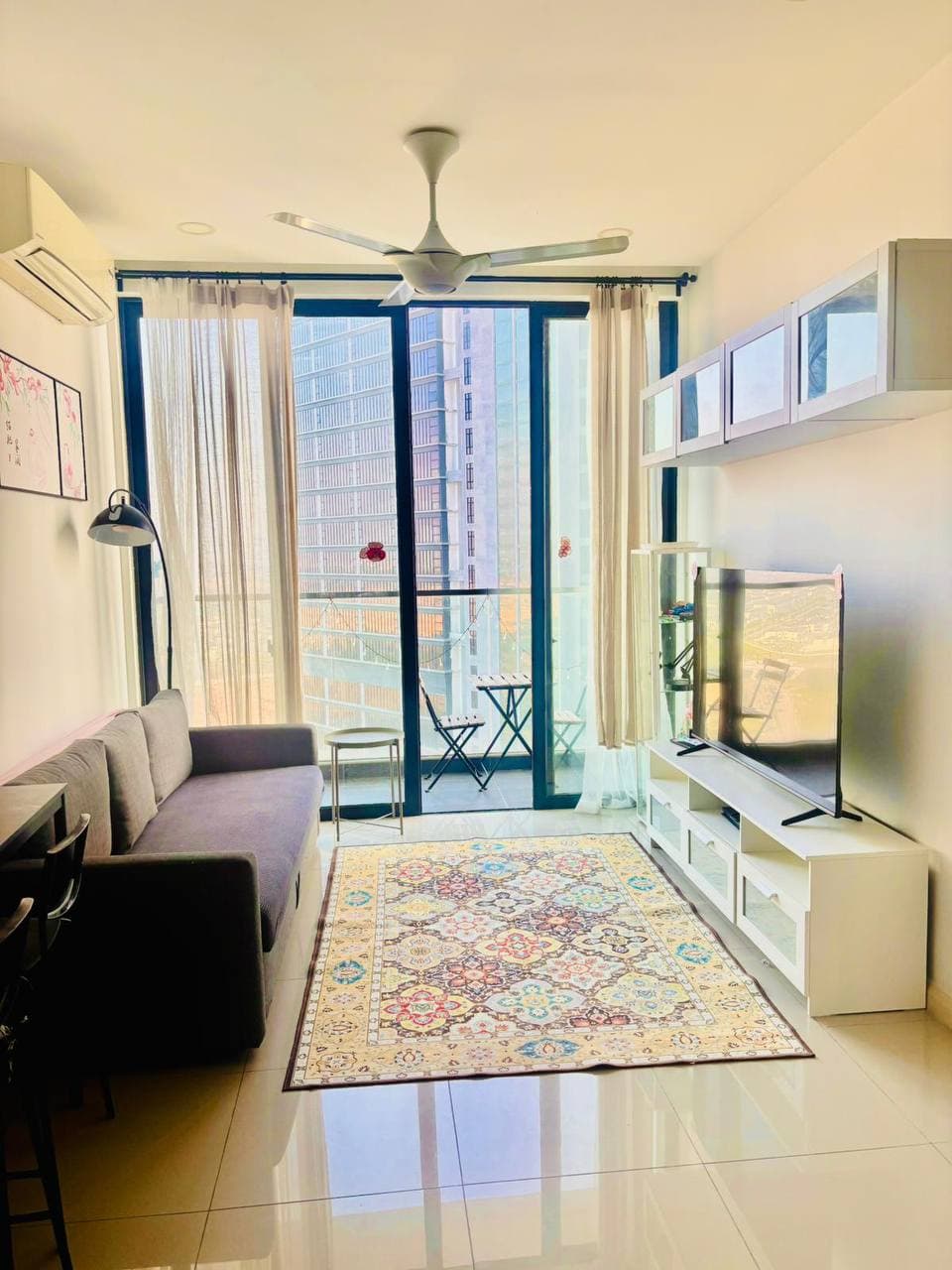 Condo Medini – photo 1