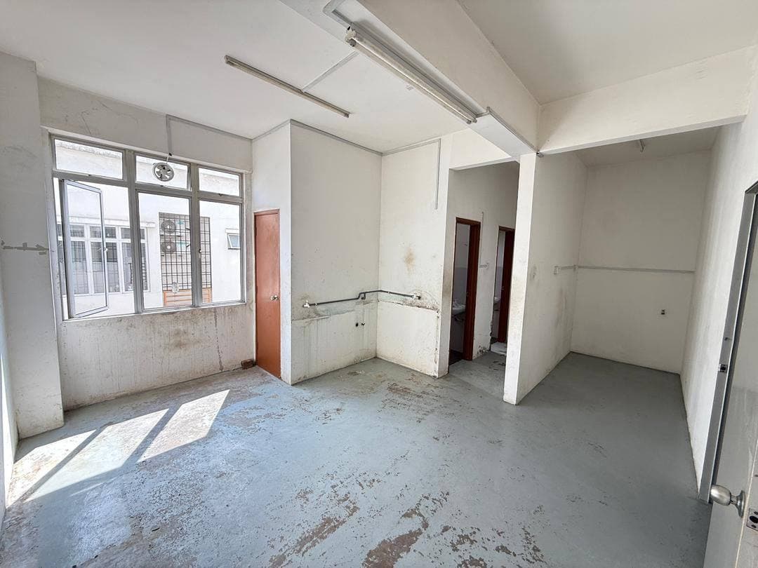 3 Storey Shop Taman Sierra Perdana 5