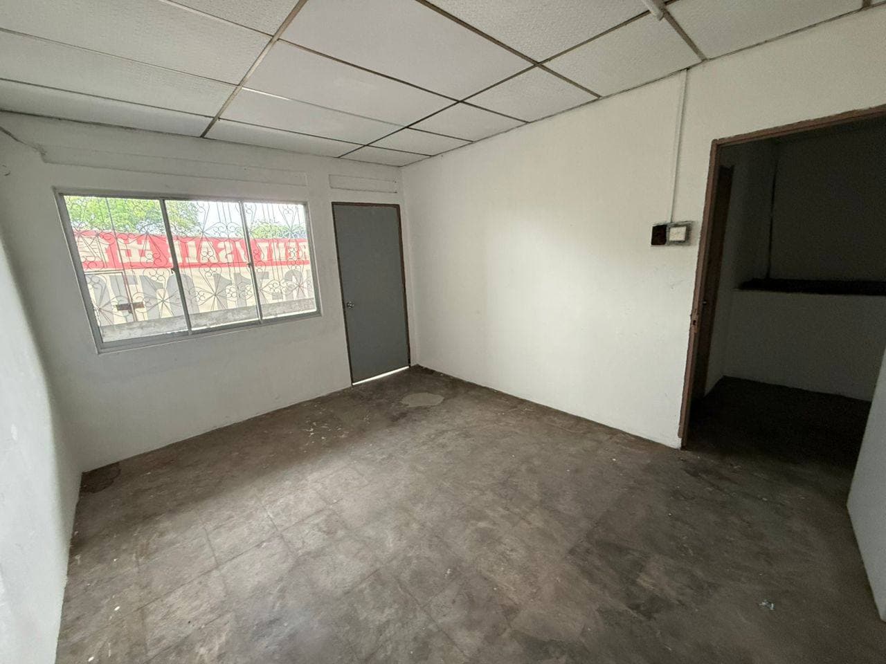 Shoplot Taman Tasek 8