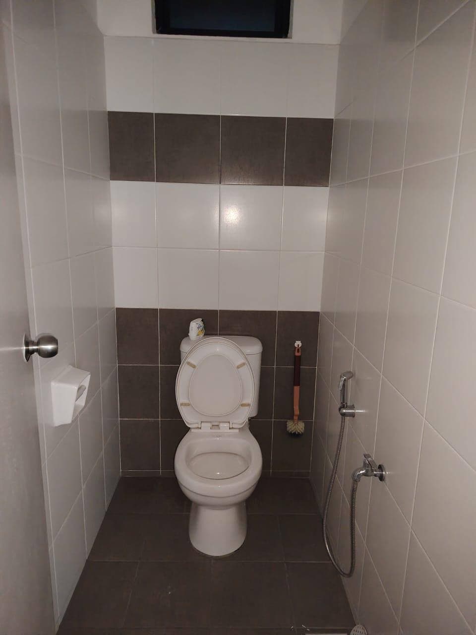 3 Storey Shop Lot Bandar Dato Onn 5