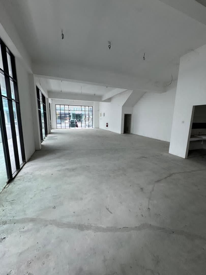 3-Storey Endlot Shop Bandar Dato Onn 2