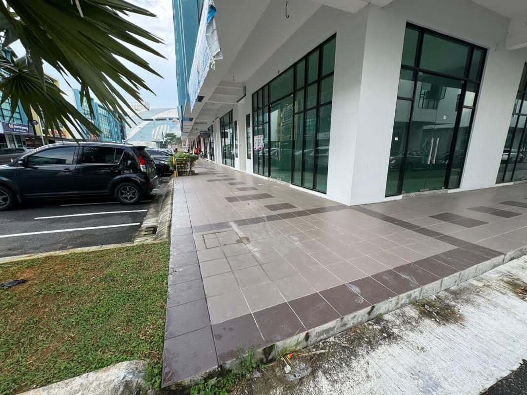 3-Storey Endlot Shop Bandar Dato Onn 5