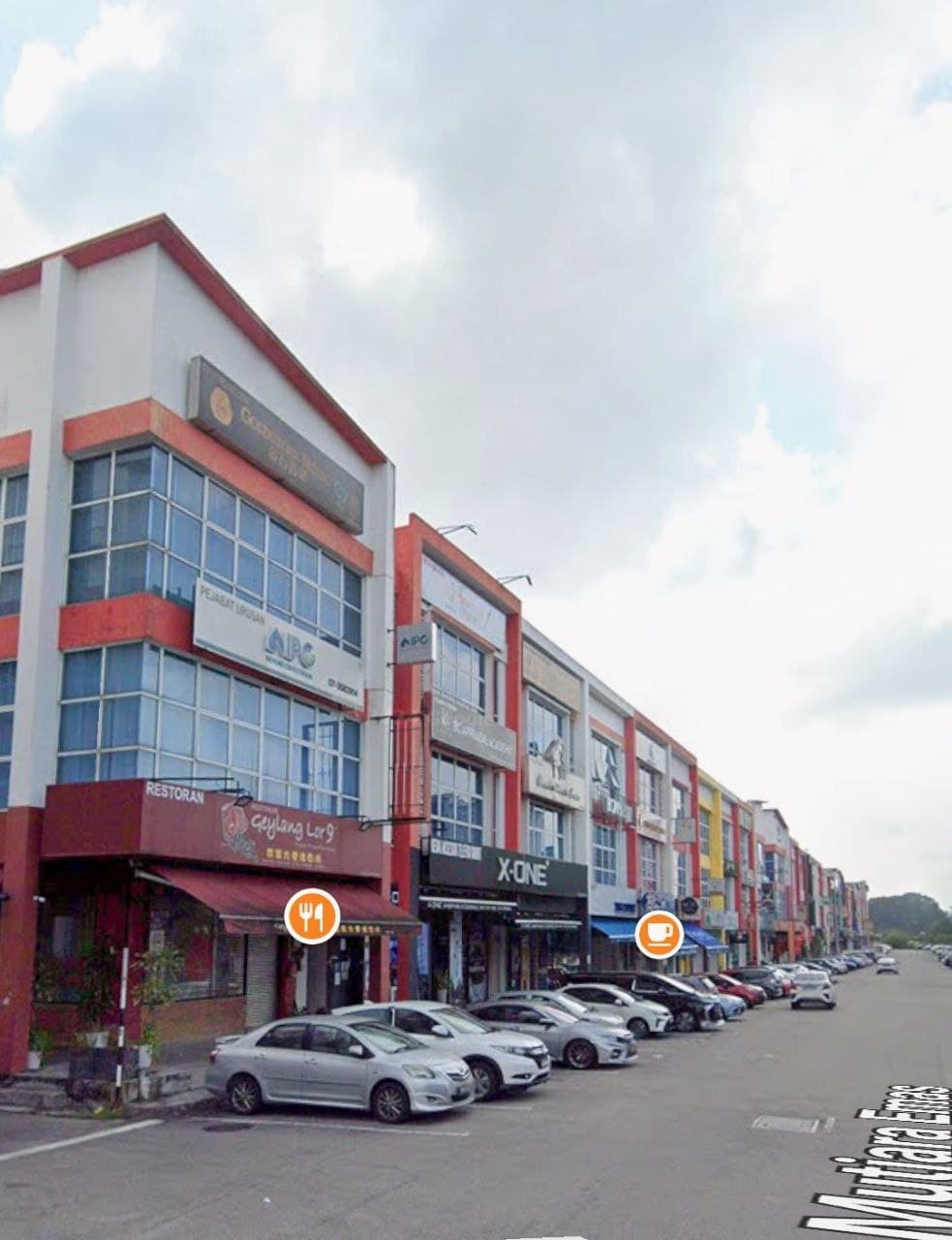 3 storey Shoplot Jalan Mutiara Emas 2A – photo 1