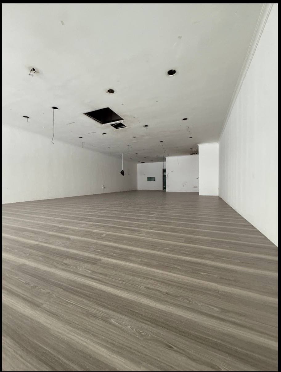 Groundfloor Shoplot Molek 4