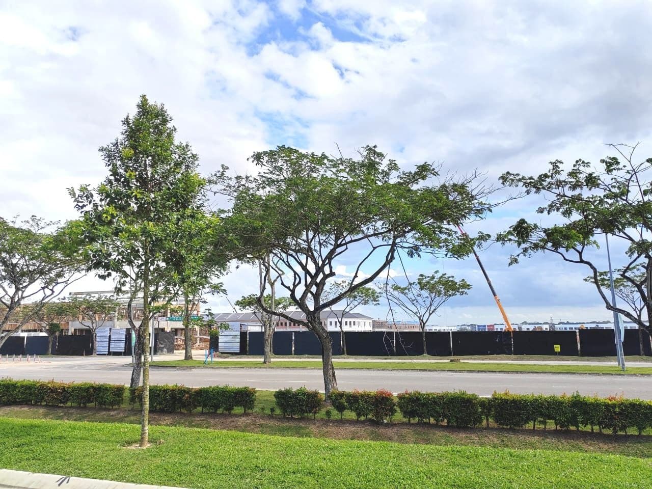 2 storey Shoplot Intermediate Unit Taman Ekoperniagaan 4