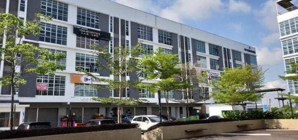 Shop Office Austin V Square 12