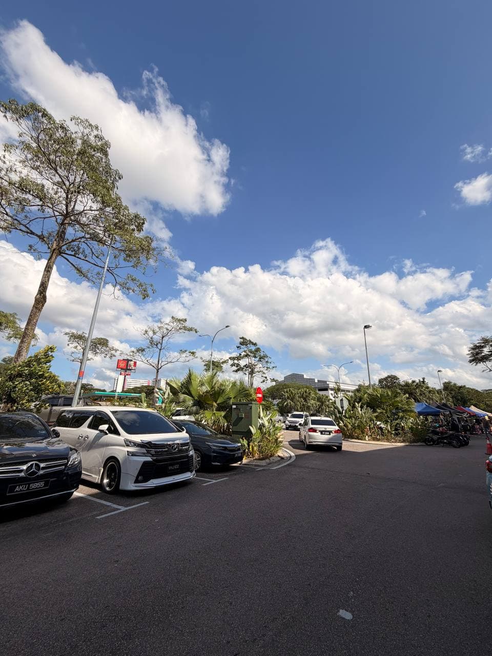 3 Storey Shoplot Business Boulevard 5