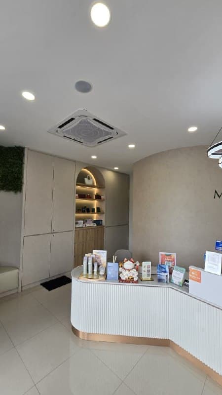 3 Storey Shop Lot Mount Austin – photo 1