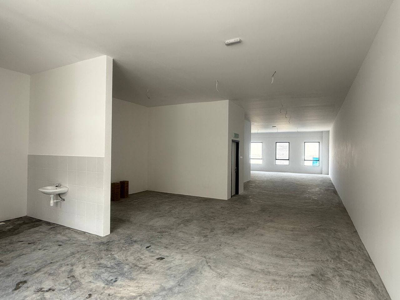 3 Storey Shoplot Eco Boulevard 2 3