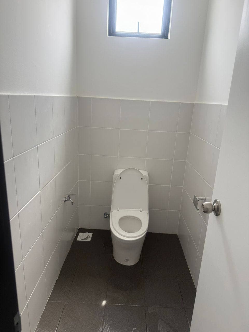 3 Storey Shoplot Eco Boulevard 2 7