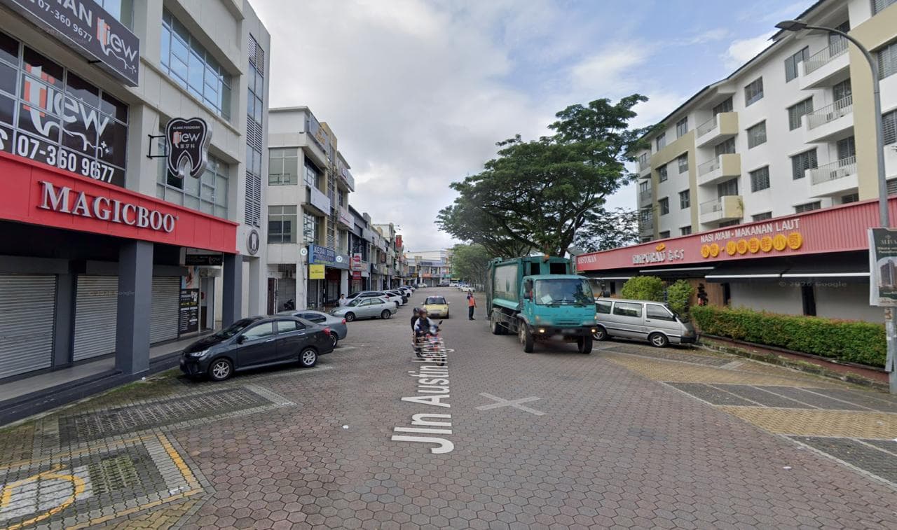 Double Storey Shoplot Taman Mount Austin