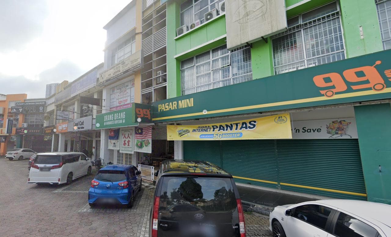 Double Storey Shoplot Taman Mount Austin 4