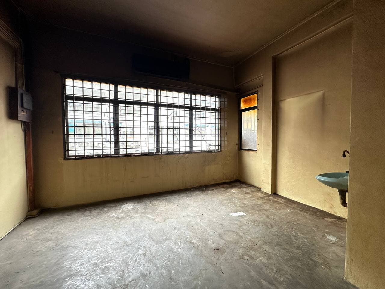 Shop Office Jalan Permas 10/X 8