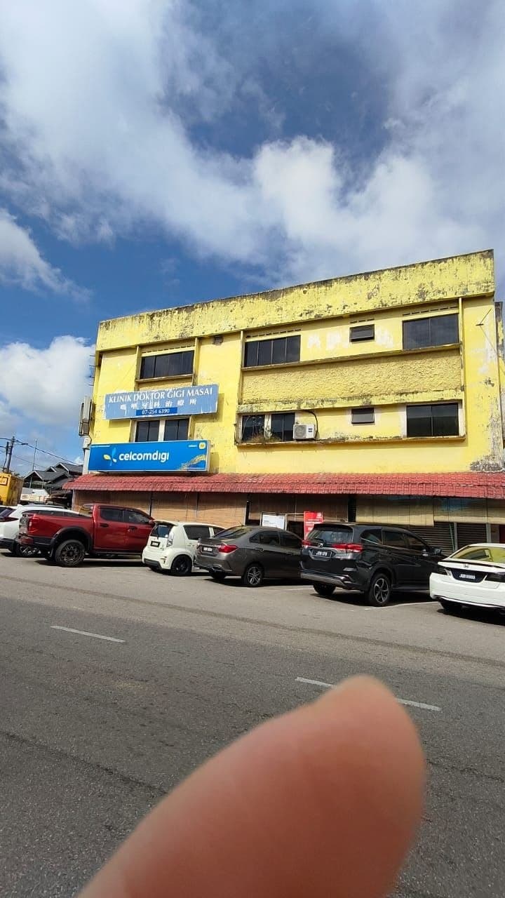 3 Storey Corner Adjoining Commercial Shoplot Taman Bunga Raya Masai 2