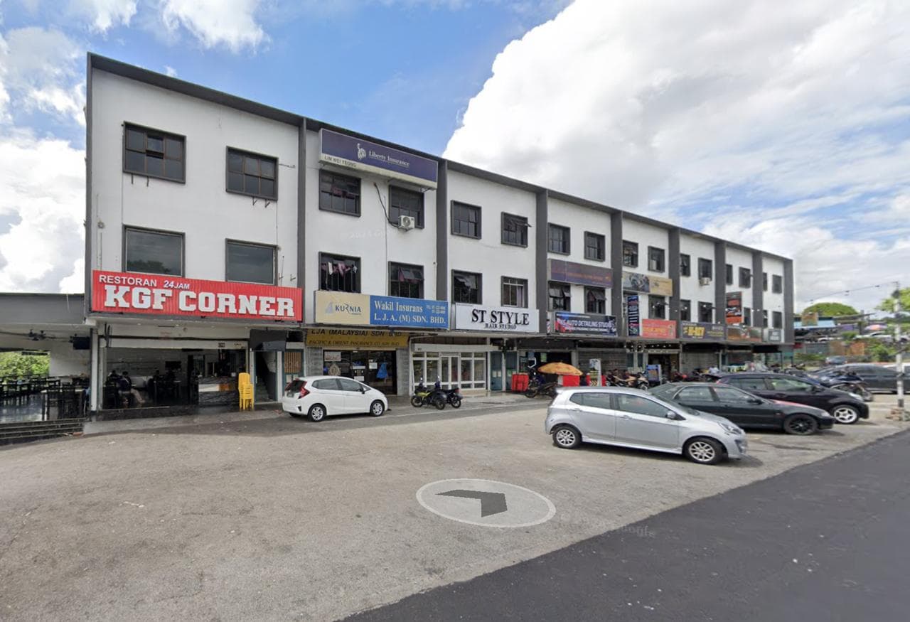 4-Storey Shoplot Jalan Tun Abdul Razak Larkin – photo 1