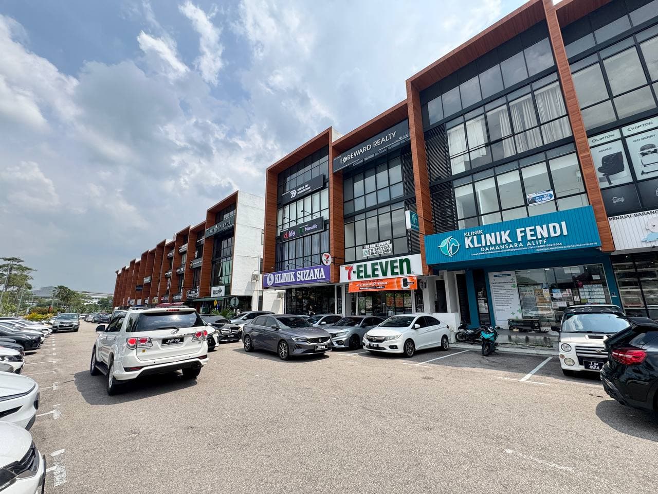 3 Storey Shoplot Damansara Aliff – photo 1