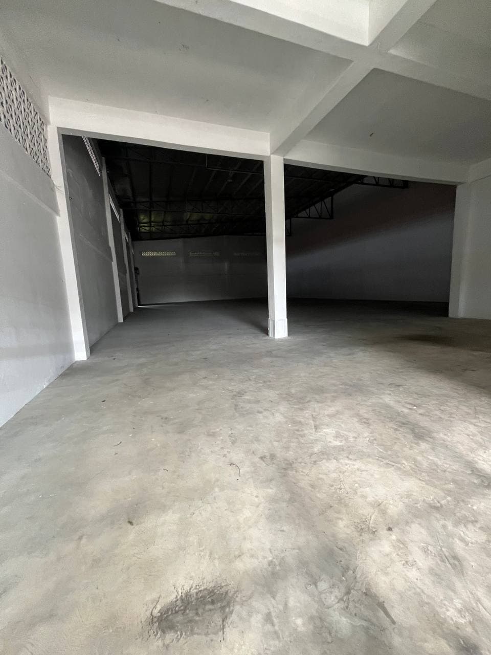 2 unit adjoining Semi D Factory Desa Cemerlang 5